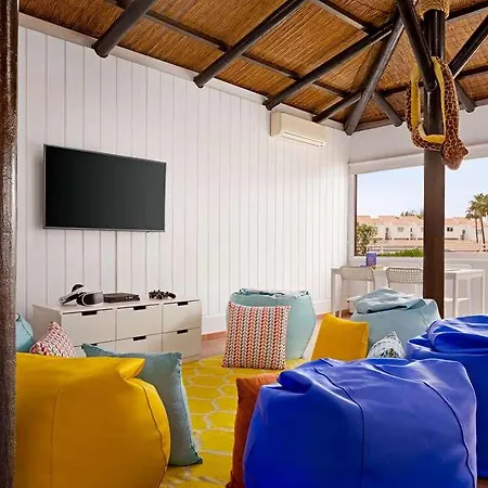 Wyndham Residences Golf Del Sur 3* 圣米格尔德阿沃纳