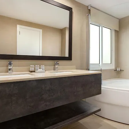 Aparthotel Wyndham Residences Golf Del Sur 4*